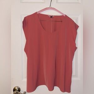 Express Cap Sleeve Scoop Neck Lightweight Blouse in Dusty Rose size XXL